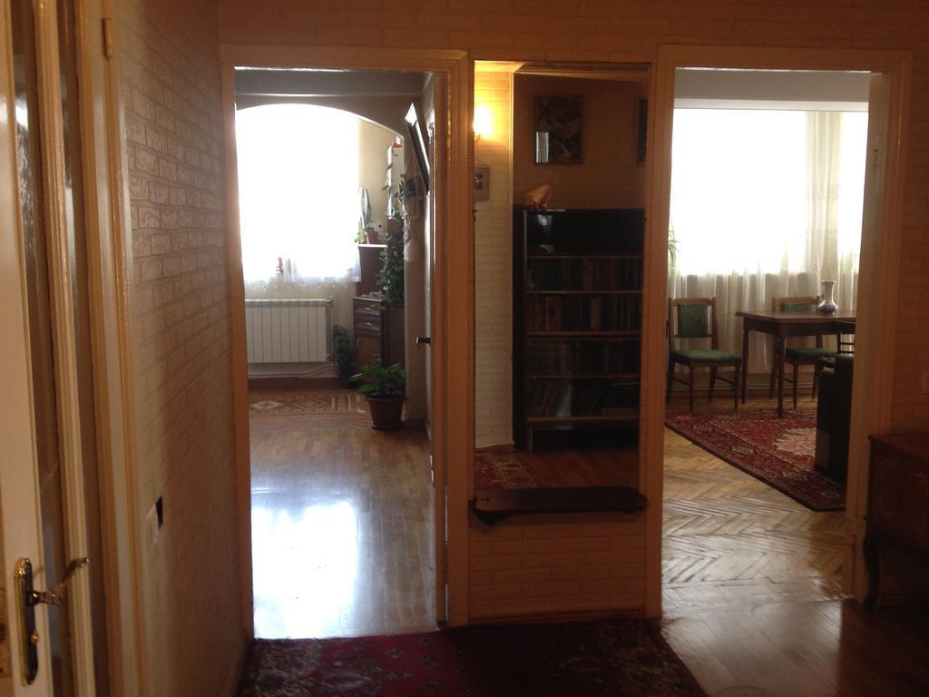 Room In Apartment At Tigrana Metsa Erévan Chambre photo